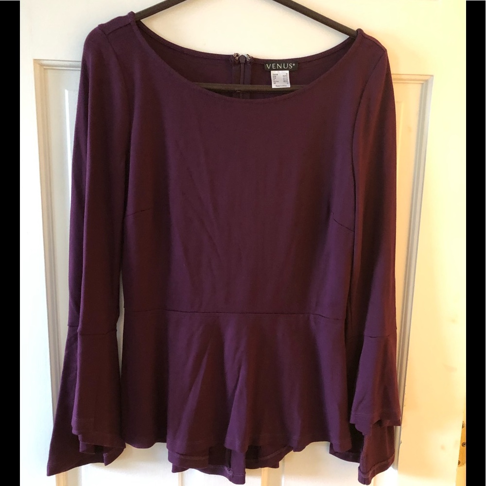NWOT Venus Top